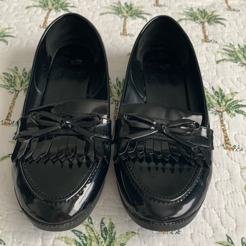 Black moccasins